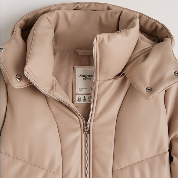 NWT Abercrombie & Fitch Vegan Leather Crop Puffer Jacket Beige M - Picture 6 of 12